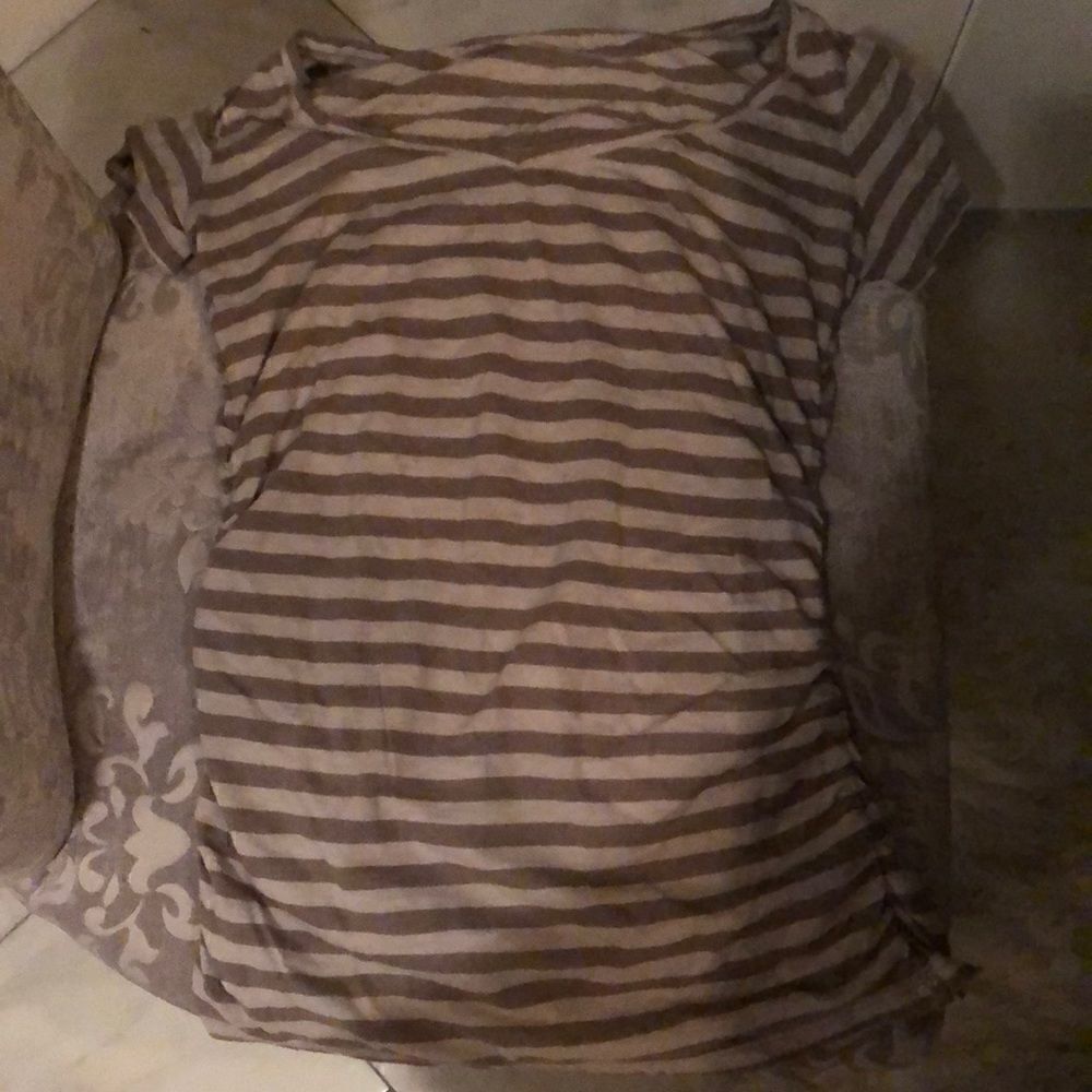 Caslon taupe and cream striped v neck tee sz XS